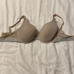 Lively bra 32DDD color nude.